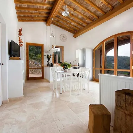 Il Lupone Villa