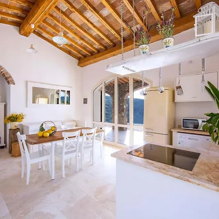 Il Lupone * Porto Azzurro