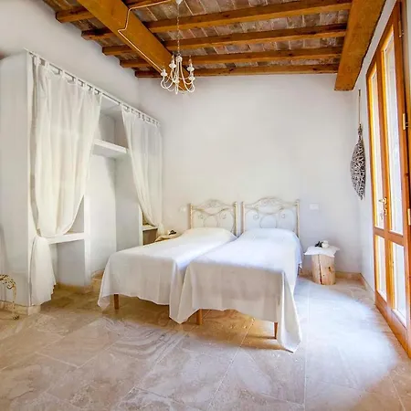 Il Lupone Villa Porto Azzurro