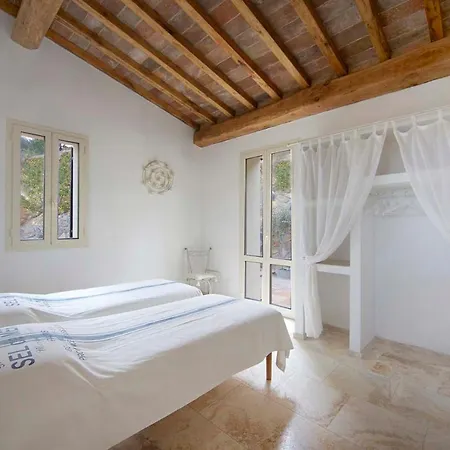 Il Lupone Porto Azzurro