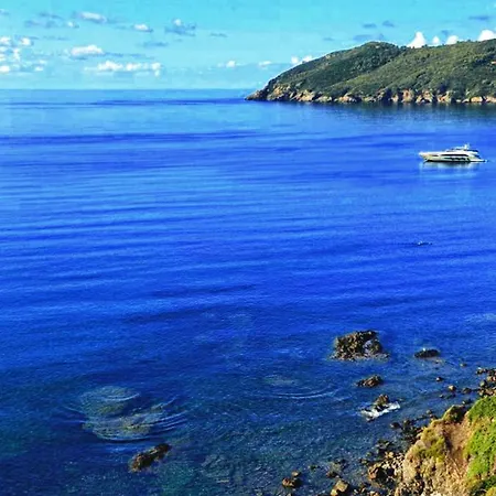 Il Lupone Villa Porto Azzurro
